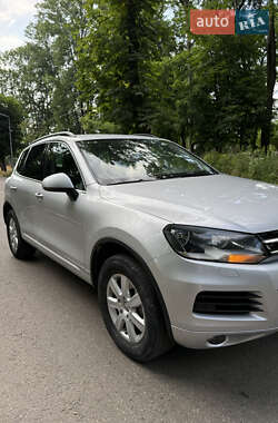 Внедорожник / Кроссовер Volkswagen Touareg 2014 в 