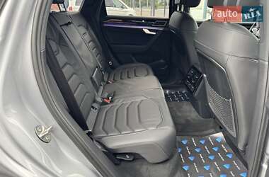 Позашляховик / Кросовер Volkswagen Touareg 2022 в 