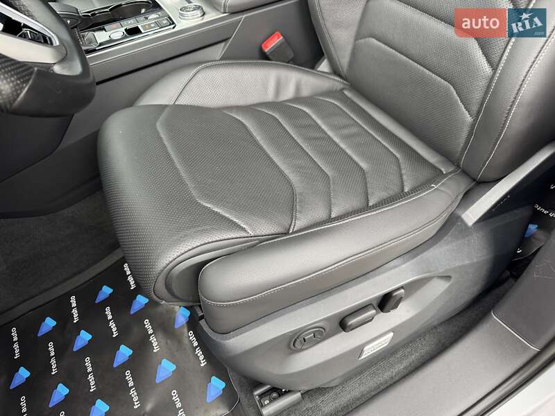 Внедорожник / Кроссовер Volkswagen Touareg 2022 в Ровно