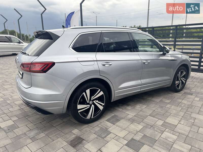 Внедорожник / Кроссовер Volkswagen Touareg 2022 в Ровно