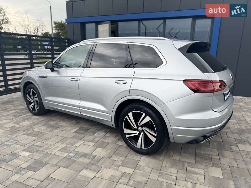 Внедорожник / Кроссовер Volkswagen Touareg 2022 в Ровно