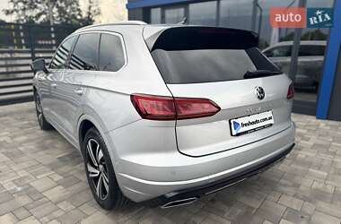 Позашляховик / Кросовер Volkswagen Touareg 2022 в 