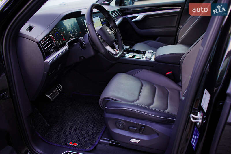 Позашляховик / Кросовер Volkswagen Touareg 2023 в Житомирі