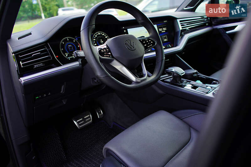 Позашляховик / Кросовер Volkswagen Touareg 2023 в Житомирі