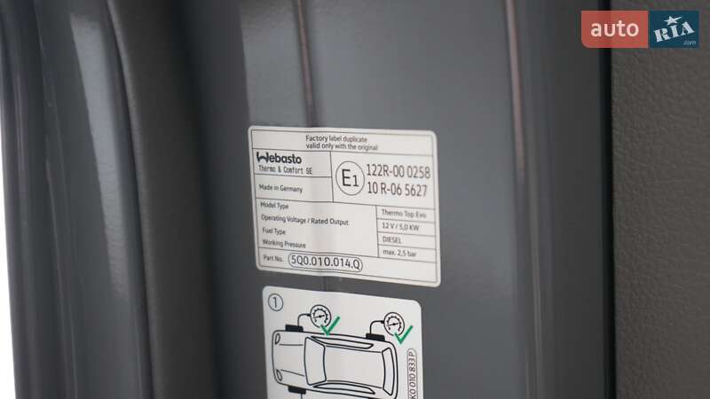 Внедорожник / Кроссовер Volkswagen Touareg 2015 в Житомире