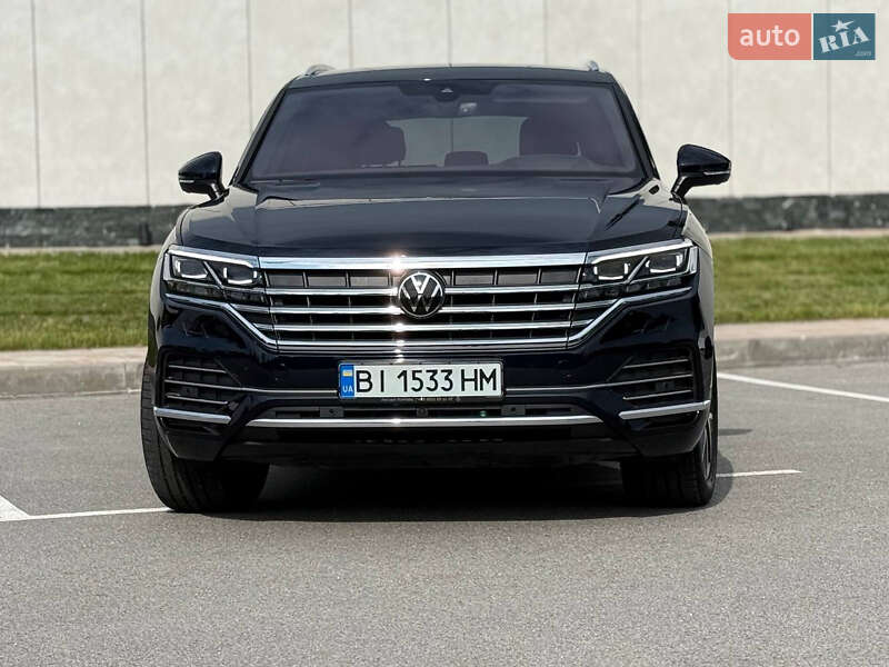 Внедорожник / Кроссовер Volkswagen Touareg 2022 в Киеве