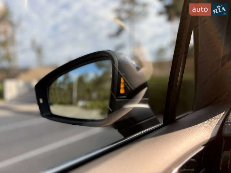 Внедорожник / Кроссовер Volkswagen Touareg 2022 в Киеве