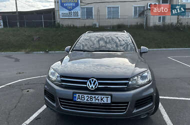 Позашляховик / Кросовер Volkswagen Touareg 2011 в Літині