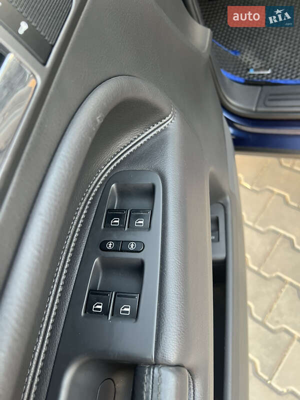 Внедорожник / Кроссовер Volkswagen Touareg 2008 в Голованевске