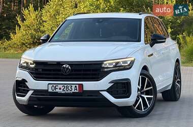 Позашляховик / Кросовер Volkswagen Touareg 2022 в Рівному