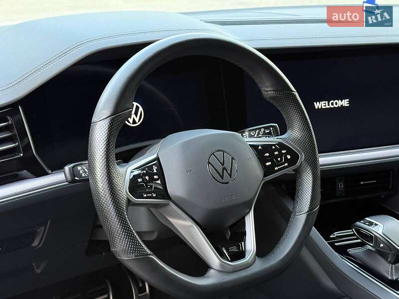 Внедорожник / Кроссовер Volkswagen Touareg 2022 в Ровно