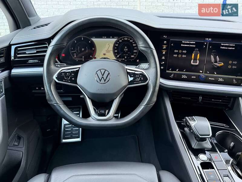 Внедорожник / Кроссовер Volkswagen Touareg 2022 в Ровно
