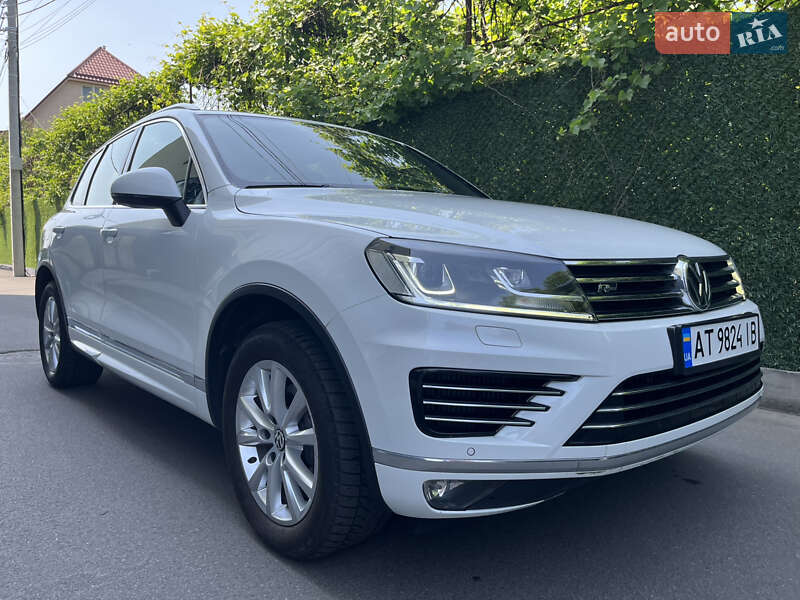 Внедорожник / Кроссовер Volkswagen Touareg 2018 в 