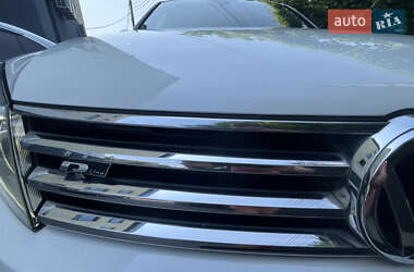 Внедорожник / Кроссовер Volkswagen Touareg 2018 в 