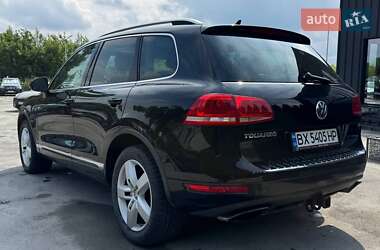 Внедорожник / Кроссовер Volkswagen Touareg 2011 в 