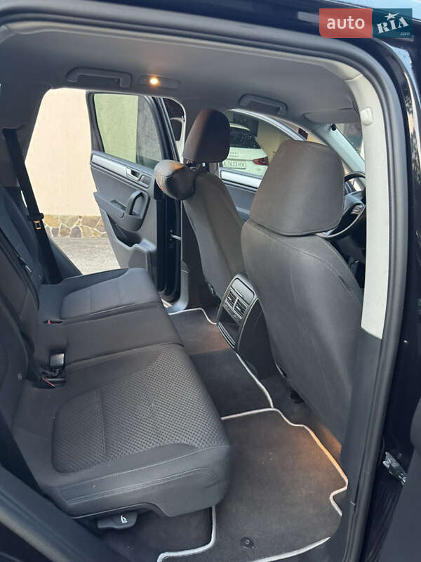 Внедорожник / Кроссовер Volkswagen Touareg 2011 в Косове фото 5 Внедорожник / Кроссовер Volkswagen Touareg 2011 в Косове