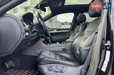Внедорожник / Кроссовер Volkswagen Touareg 2015 в 