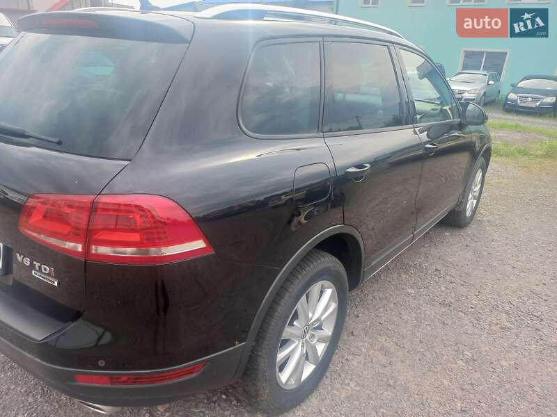 Внедорожник / Кроссовер Volkswagen Touareg 2011 в Шептицькому