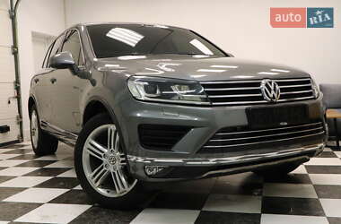 Внедорожник / Кроссовер Volkswagen Touareg 2015 в Дрогобыче