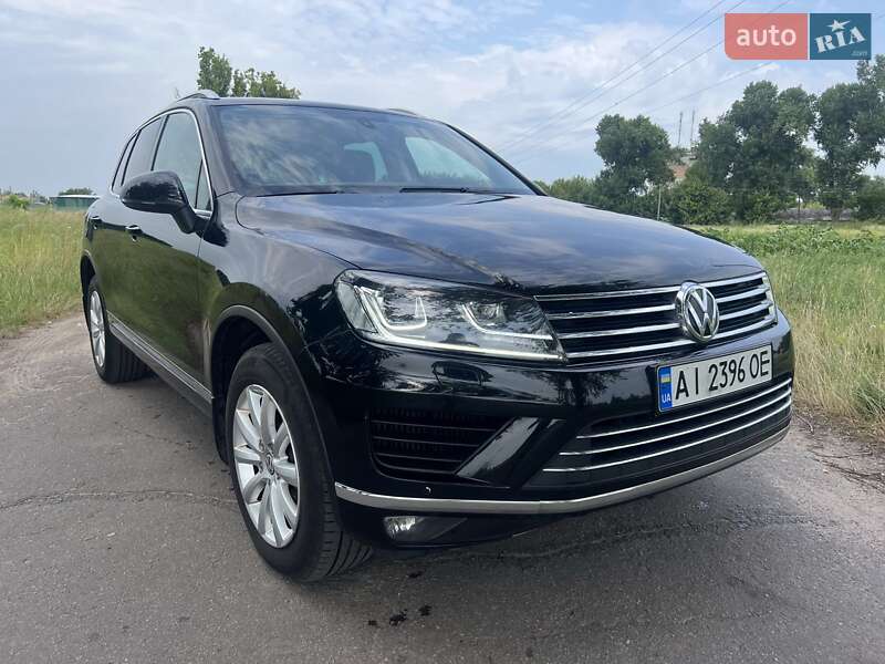 Внедорожник / Кроссовер Volkswagen Touareg 2011 в Броварах
