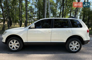 Внедорожник / Кроссовер Volkswagen Touareg 2010 в 