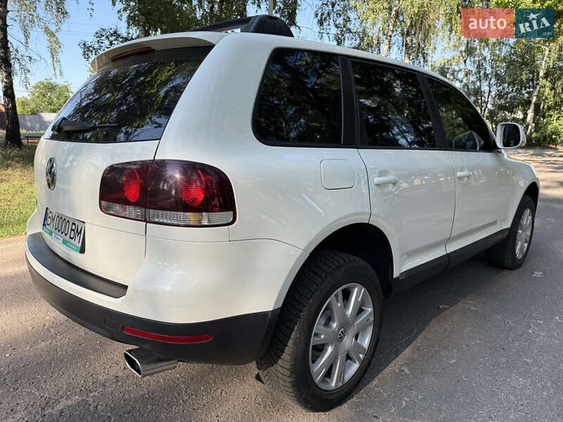 Внедорожник / Кроссовер Volkswagen Touareg 2010 в Ахтырке