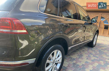 Внедорожник / Кроссовер Volkswagen Touareg 2017 в 