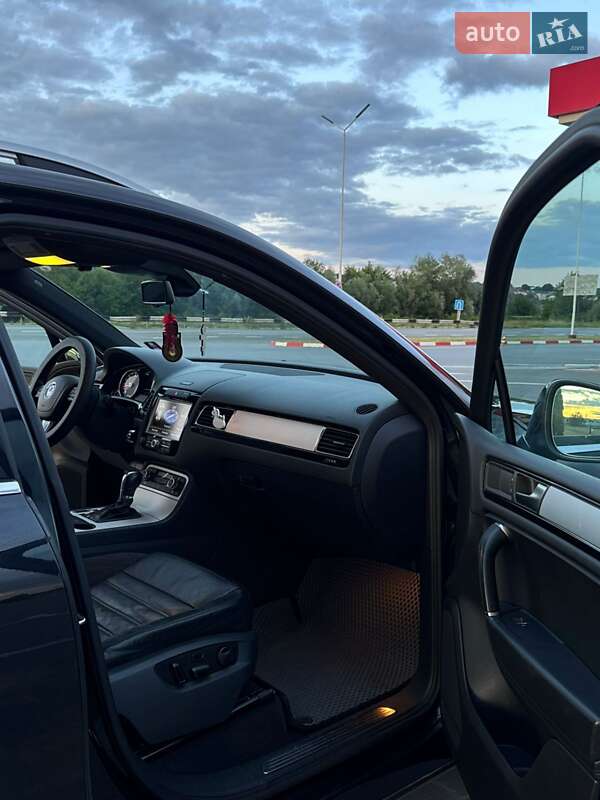 Внедорожник / Кроссовер Volkswagen Touareg 2011 в Черновцах фото 11 Внедорожник / Кроссовер Volkswagen Touareg 2011 в Черновцах