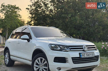 Позашляховик / Кросовер Volkswagen Touareg 2014 в Дніпрі