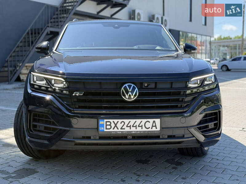 Позашляховик / Кросовер Volkswagen Touareg 2021 в Хмельницькому