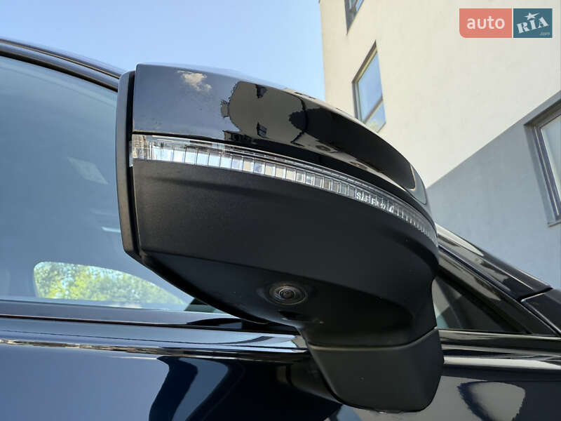 Позашляховик / Кросовер Volkswagen Touareg 2021 в Хмельницькому