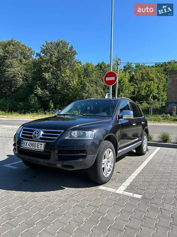 Внедорожник / Кроссовер Volkswagen Touareg 2006 в Хмельницком