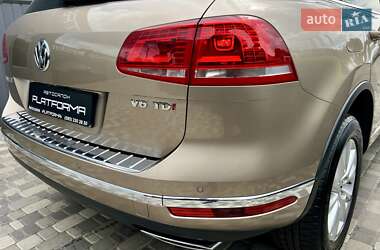 Внедорожник / Кроссовер Volkswagen Touareg 2017 в 