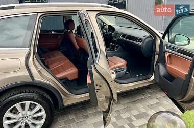 Внедорожник / Кроссовер Volkswagen Touareg 2017 в 