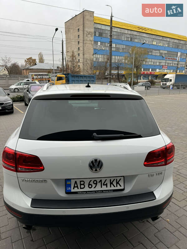 Внедорожник / Кроссовер Volkswagen Touareg 2017 в Виннице