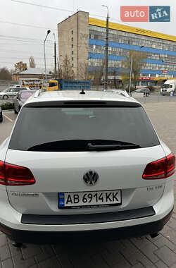 Позашляховик / Кросовер Volkswagen Touareg 2017 в 