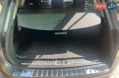 Внедорожник / Кроссовер Volkswagen Touareg 2011 в 