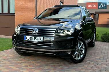 Позашляховик / Кросовер Volkswagen Touareg 2015 в Києві