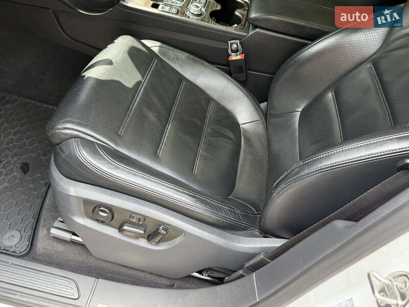 Позашляховик / Кросовер Volkswagen Touareg 2014 в Білій Церкві фото 13 Позашляховик / Кросовер Volkswagen Touareg 2014 в Білій Церкві