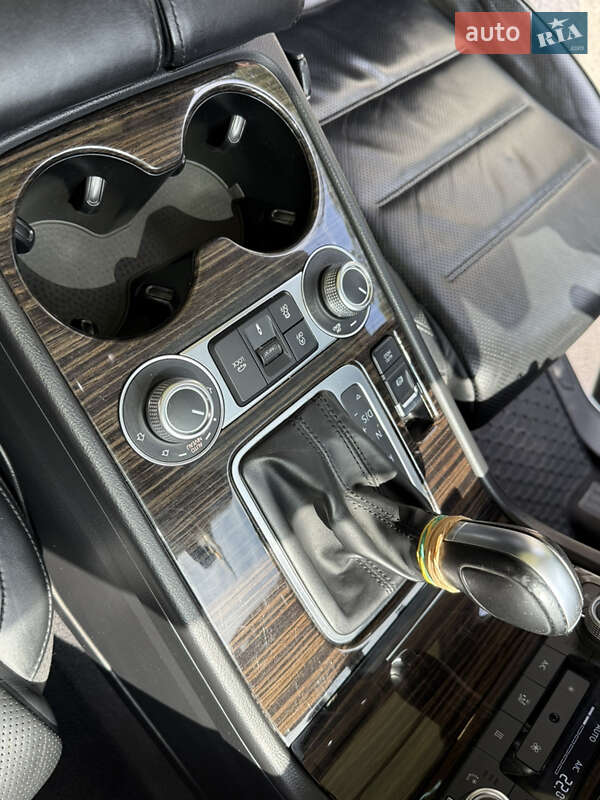 Позашляховик / Кросовер Volkswagen Touareg 2014 в Білій Церкві фото 21 Позашляховик / Кросовер Volkswagen Touareg 2014 в Білій Церкві