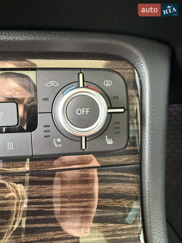 Позашляховик / Кросовер Volkswagen Touareg 2014 в Білій Церкві фото 31 Позашляховик / Кросовер Volkswagen Touareg 2014 в Білій Церкві