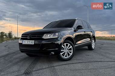 Позашляховик / Кросовер Volkswagen Touareg 2013 в Рівному