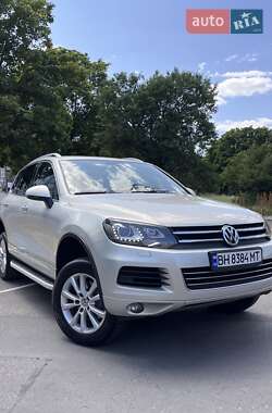 Внедорожник / Кроссовер Volkswagen Touareg 2011 в Одессе