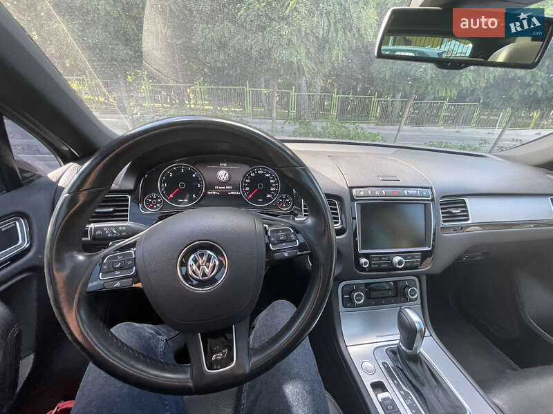 Внедорожник / Кроссовер Volkswagen Touareg 2015 в Кропивницком фото 9 Внедорожник / Кроссовер Volkswagen Touareg 2015 в Кропивницком