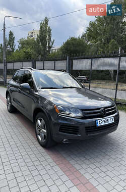 Внедорожник / Кроссовер Volkswagen Touareg 2011 в Запорожье