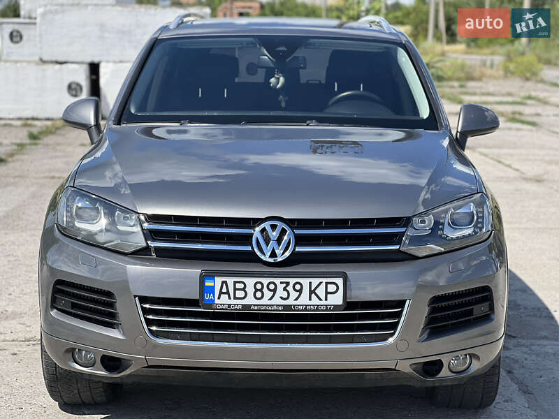 Внедорожник / Кроссовер Volkswagen Touareg 2012 в Жмеринке