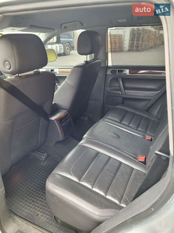 Внедорожник / Кроссовер Volkswagen Touareg 2007 в Виннице
