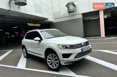 Внедорожник / Кроссовер Volkswagen Touareg 2016 в 