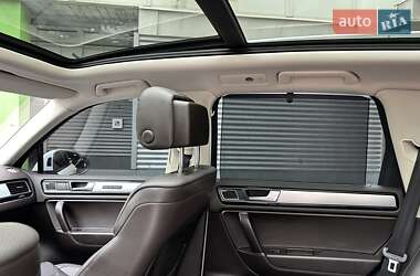 Внедорожник / Кроссовер Volkswagen Touareg 2016 в 