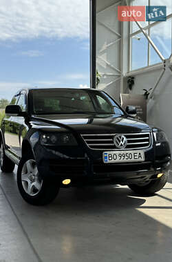 Внедорожник / Кроссовер Volkswagen Touareg 2003 в Ильинцах
